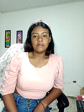 vannesitha25 online show from October 9, 2025, 3:01 pm