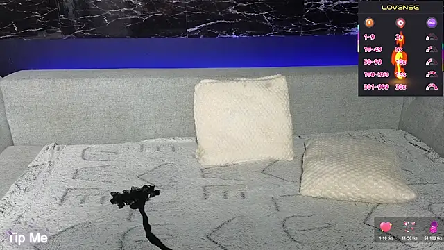 Snapshot of _YourSubmissive_ chatting on March 7, 2026, 5:18 pm YourSubmissive online show from March 7, 2026, 5:18 pm