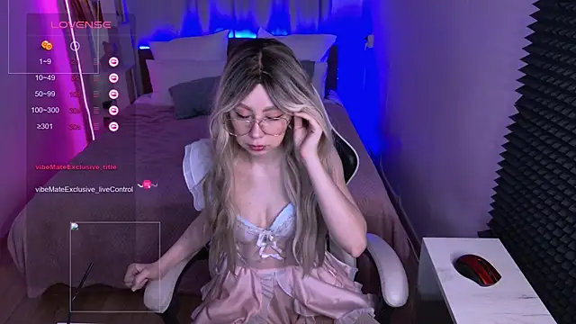 sofiisun online show from April 24, 2026, 3:08 am