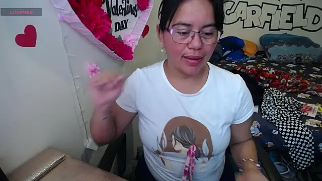 Snapshot of Miss__kendra_ chatting on June 17, 2026, 1:54 pm Miss kendra online show from June 17, 2026, 1:54 pm