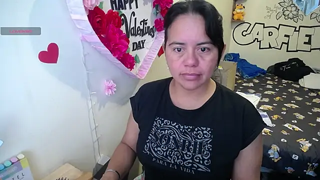 Miss  kendra  online show from July 1, 2026, 12:27 pm
