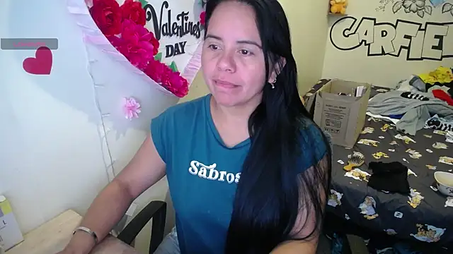 Miss  kendra  online show from July 4, 2026, 12:53 pm