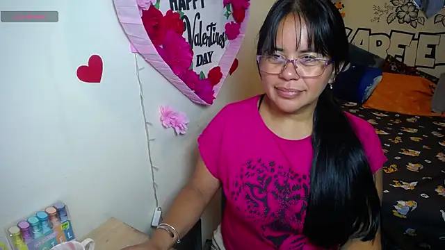 Snapshot of Miss__kendra_ chatting on May 14, 2026, 11:40 am Miss kendra online show from May 14, 2026, 11:40 am