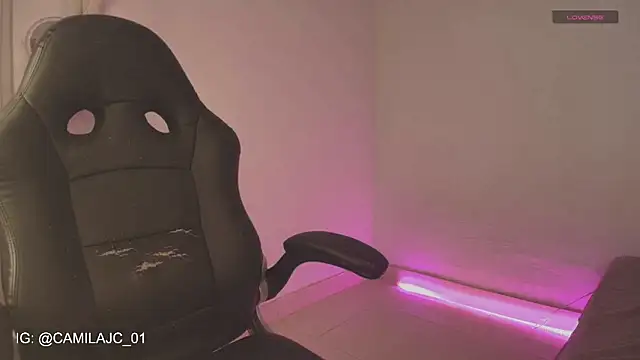 Snapshot of KIMMIE_01 chatting on March 15, 2026, 10:28 pm KIMMIE 01 online show from March 15, 2026, 10:28 pm