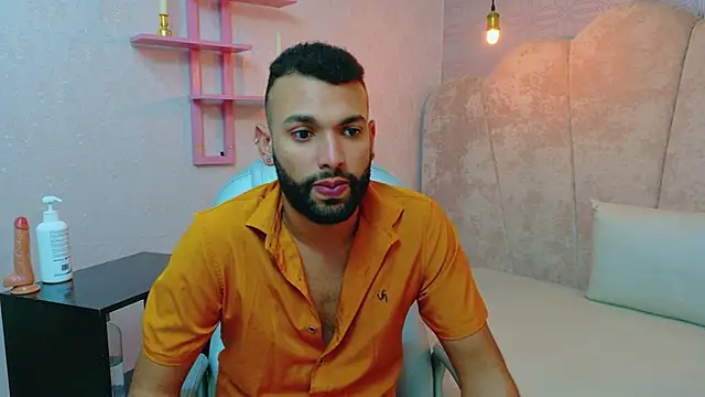 Snapshot of onlymen2025 chatting on November 4, 2025, 7:50 pm onlymen2025 online show from November 4, 2025, 7:50 pm