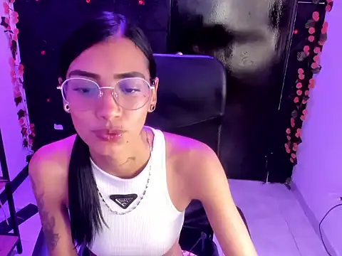 KarlaSlutSkinny   online show from February 17, 2026, 9:23 pm