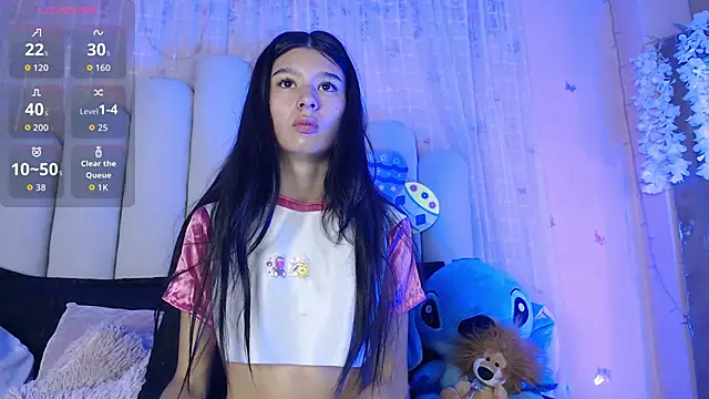 SweetRenata  online show from February 17, 2026, 12:35 pm