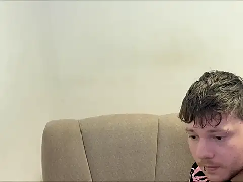 Snapshot of Skol_100802 chatting on March 16, 2026, 3:04 pm Skol 100802 online show from March 16, 2026, 3:04 pm