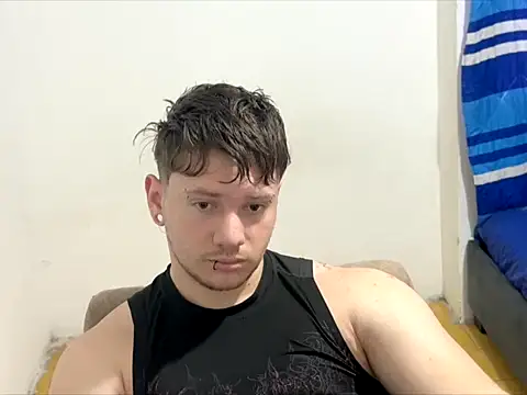 Snapshot of Skol_100802 chatting on March 10, 2026, 12:20 pm Skol 100802 online show from March 10, 2026, 12:20 pm