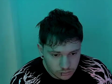 Snapshot of Skol_100802 chatting on March 14, 2026, 12:55 pm Skol 100802 online show from March 14, 2026, 12:55 pm