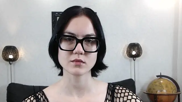 Marie Fitch online show from November 26, 2025, 4:12 am