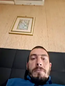 TeresaRufo online show from October 24, 2025, 3:11 pm