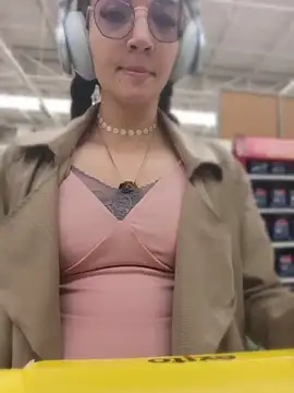 Snapshot of Lucy_colee chatting on March 19, 2026, 7:03 pm Lucy colee online show from March 19, 2026, 7:03 pm