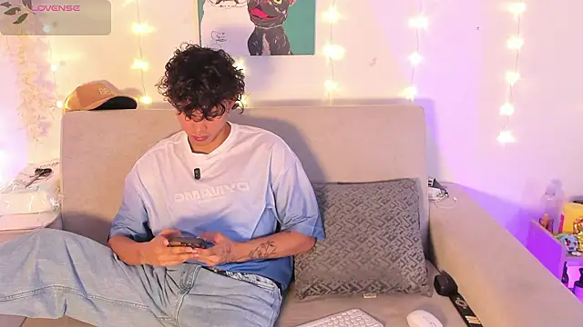 lua boy online show from March 7, 2026, 6:02 pm