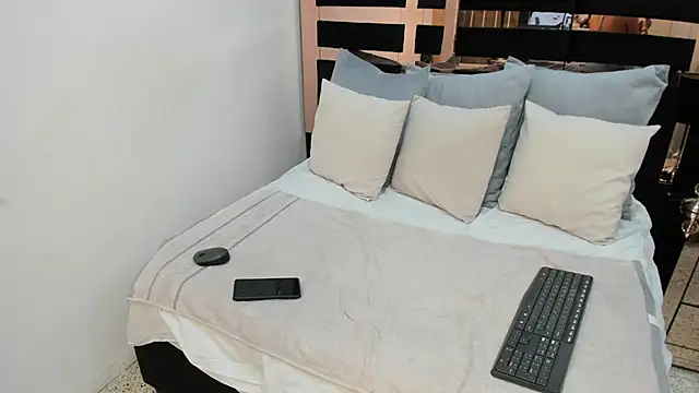 kaorybliss online show from February 22, 2026, 8:21 pm