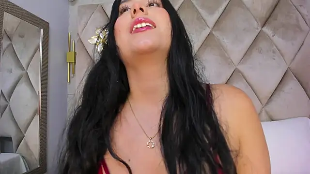 GabyParker  online show from April 22, 2026, 12:12 pm