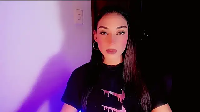 babysomeer online show from December 3, 2025, 6:47 am