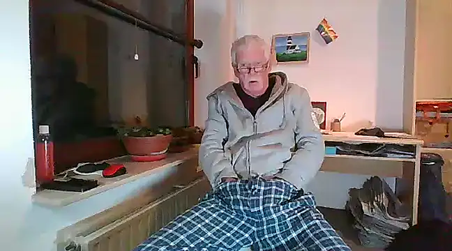 Snapshot of super-snoopy chatting on December 15, 2024, 3:42 pm super-snoopy online show from December 15, 2024, 3:42 pm