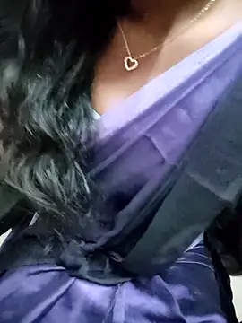 Snapshot of Tamilmallu-duskygirl03 chatting on August 2, 2026, 5:43 pm Tamilmallu-duskygirl03 online show from August 2, 2026, 5:43 pm