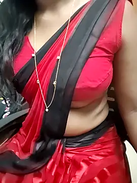 Snapshot of Tamilmallu-duskygirl03 chatting on June 29, 2026, 7:26 am Tamilmallu-duskygirl03 online show from June 29, 2026, 7:26 am