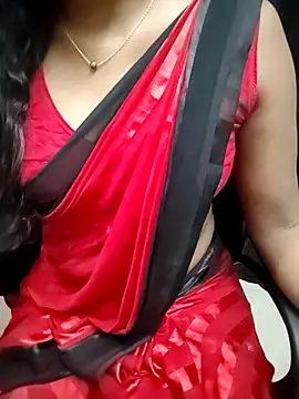 Snapshot of Tamilmallu-duskygirl03 chatting on July 16, 2026, 5:15 am Tamilmallu-duskygirl03 online show from July 16, 2026, 5:15 am