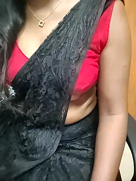 Snapshot of Tamilmallu-duskygirl03 chatting on July 4, 2026, 5:47 am Tamilmallu-duskygirl03 online show from July 4, 2026, 5:47 am