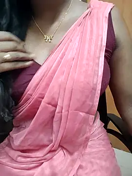 Snapshot of Tamilmallu-duskygirl03 chatting on July 7, 2026, 5:54 am Tamilmallu-duskygirl03 online show from July 7, 2026, 5:54 am