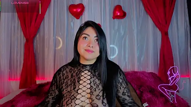 Snapshot of Victoria_Jonhss chatting on February 12, 2026, 1:16 am Victoria Jonhss online show from February 12, 2026, 1:16 am