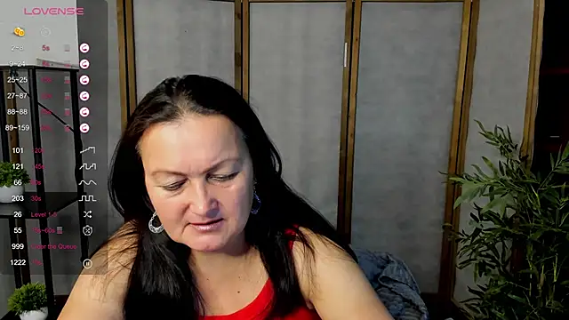 hottyannaa online show from October 22, 2025, 2:22 am