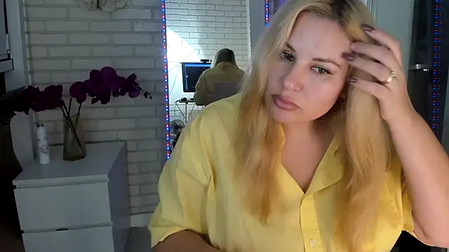 Passion-Blondy online show from October 10, 2025, 7:15 pm