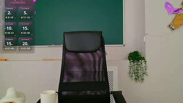 ClaireMathis online show from February 24, 2026, 2:40 pm