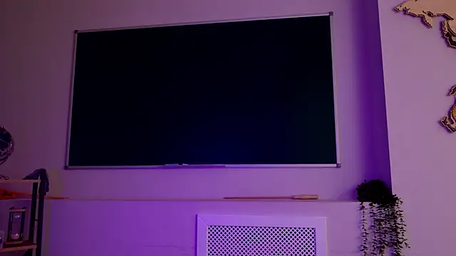 ClaireMathis online show from April 30, 2026, 8:57 pm