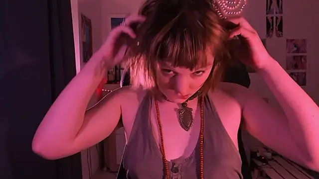 liquid0fluid0 online show from February 1, 2026, 4:38 pm