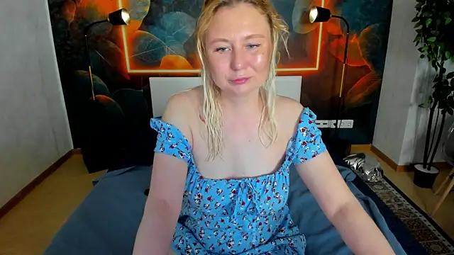 scent  of woman online show from June 14, 2026, 8:04 am