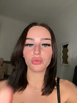 spicycharxx online show from May 7, 2026, 10:13 pm