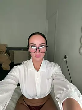spicycharxx online show from March 9, 2026, 10:24 pm