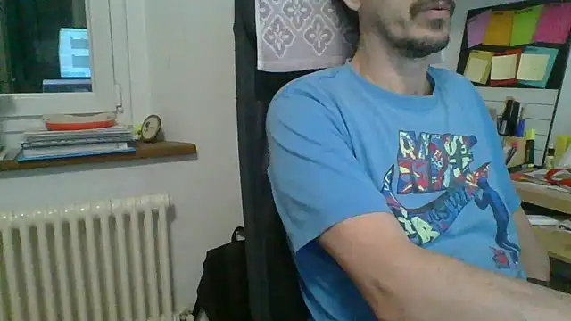 Snapshot of Kawayleo chatting on May 9, 2026, 10:18 am Kawayleo online show from May 9, 2026, 10:18 am