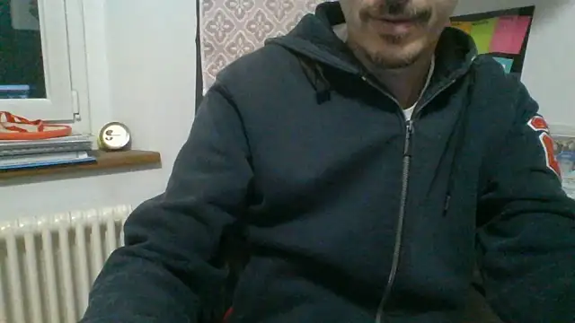 Snapshot of Kawayleo chatting on June 11, 2026, 12:46 pm Kawayleo online show from June 11, 2026, 12:46 pm