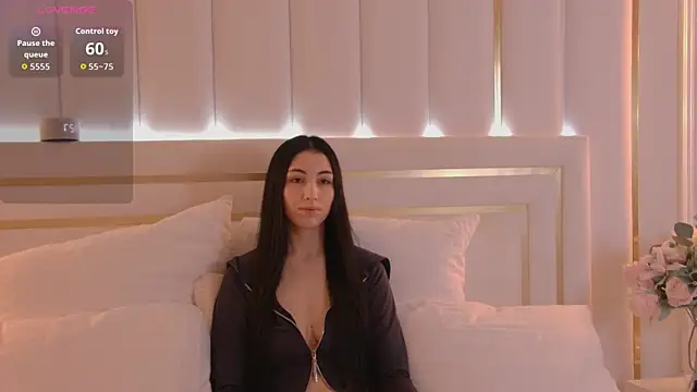 BettyLeen online show from October 9, 2025, 3:29 am