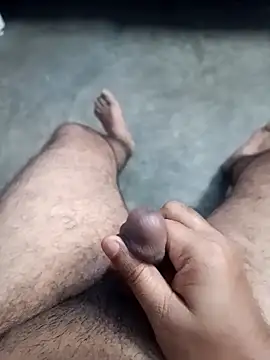 Snapshot of TrainedBend28 chatting on March 8, 2026, 6:11 pm TrainedBend28 online show from March 8, 2026, 6:11 pm