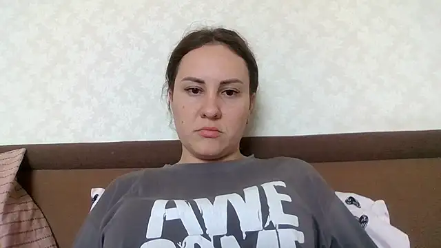 Snapshot of MeadowEyes chatting on July 30, 2026, 9:41 am MeadowEyes online show from July 30, 2026, 9:41 am
