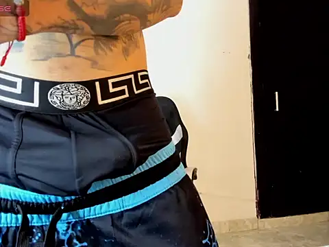 Snapshot of Cami_KingSex chatting on October 14, 2025, 4:07 pm Cami KingSex online show from October 14, 2025, 4:07 pm