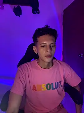 tylernova online show from October 19, 2025, 4:48 am