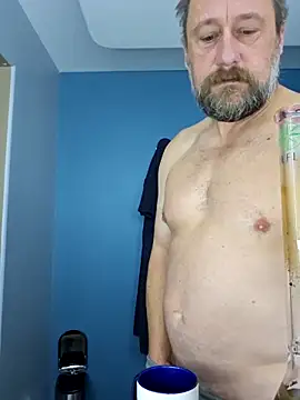 akstr8 online show from October 13, 2025, 4:08 pm