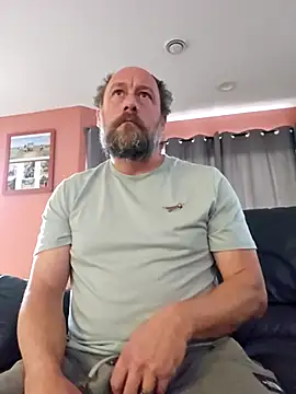 akstr8 online show from October 15, 2025, 6:38 pm