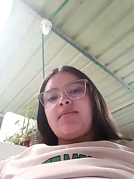 sofia athome online show from October 22, 2025, 8:08 pm