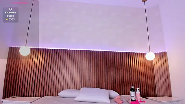 Foxy Kylie online show from February 26, 2026, 7:47 pm