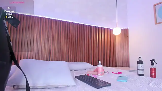 Foxy Kylie online show from March 8, 2026, 2:04 am