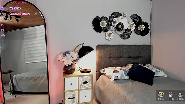 indigo wild  online show from October 23, 2025, 3:38 am