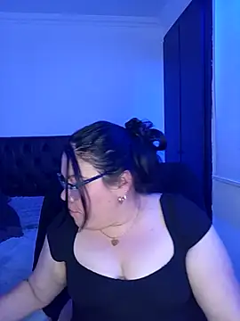 Snapshot of Dulcemaria_004 chatting on October 16, 2025, 2:31 am Dulcemaria 004 online show from October 16, 2025, 2:31 am